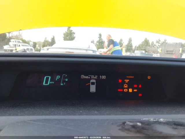 Toyota Prius C Three 2014 JTDKDTB32E1079582 Image 7