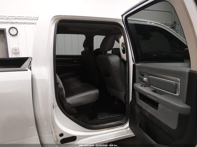 1C6RR7TT8KS547964 RAM 1500 Classic Big Horn 4x4 6&#039;4 Box
