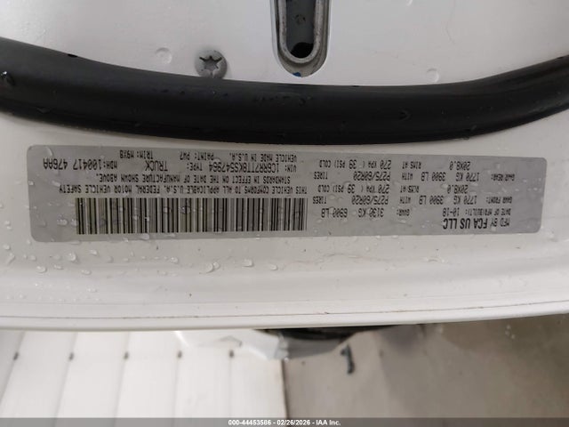 1C6RR7TT8KS547964 RAM 1500 Classic Big Horn 4x4 6&#039;4 Box