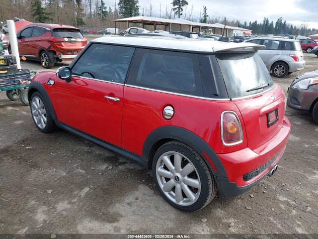 2008 MINI COOPER S WMWMF73518TV35572 Photo 2