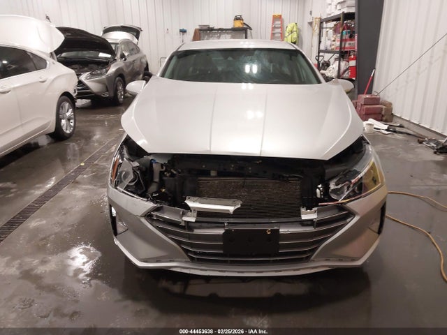 Hyundai ELANTRA SEL 2019 5NPD84LF1KH427730 Image 12