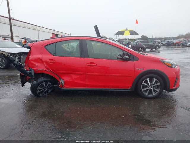 JTDKDTB30J1604424 Toyota Prius C Two
