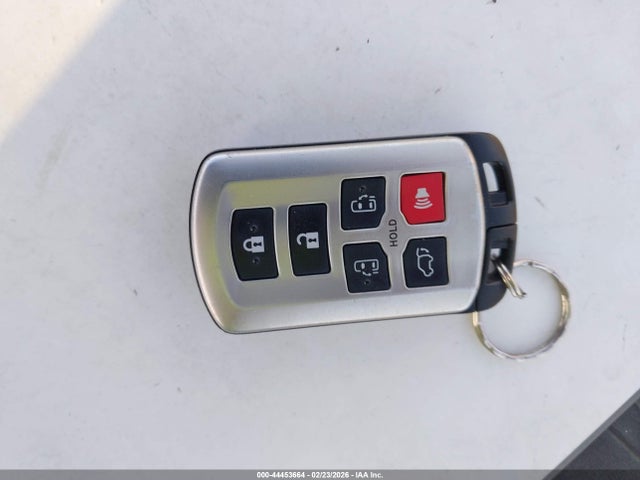 5TDYK3DC1ES513359 Toyota Sienna Xle V6 8 Passenger