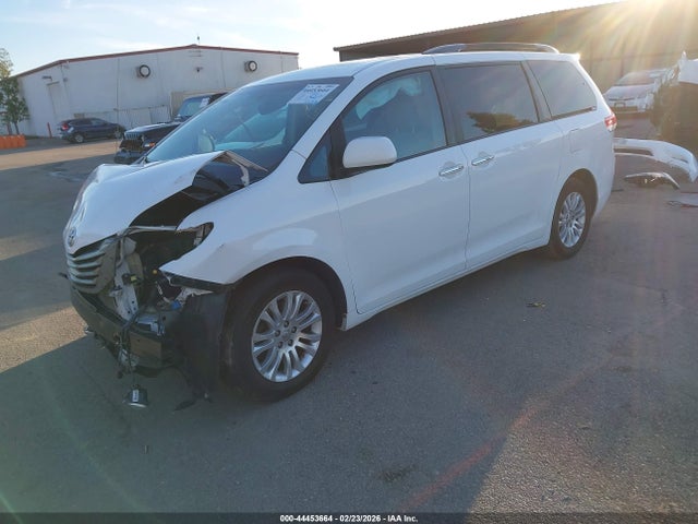 5TDYK3DC1ES513359 Toyota Sienna Xle V6 8 Passenger