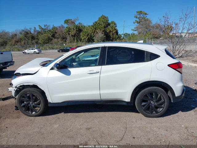 Продажа на аукционе авто 2022 Honda Hr-v 2wd Sport, vin: 3CZRU5H15NM701752, номер лота: 44453675