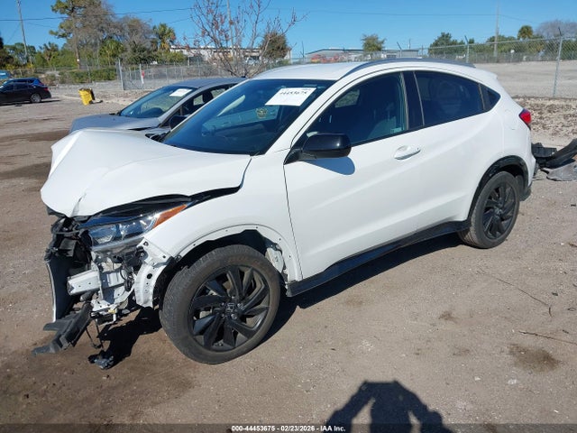 Продажа на аукционе авто 2022 Honda Hr-v 2wd Sport, vin: 3CZRU5H15NM701752, номер лота: 44453675