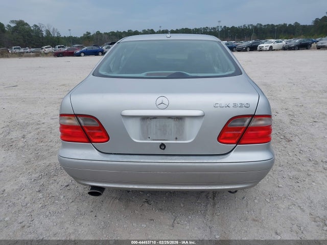 44453710 :رقم المزاد ، WDBLJ65G7YF132733 vin ، 2000 Mercedes-benz Clk 320 مزاد بيع