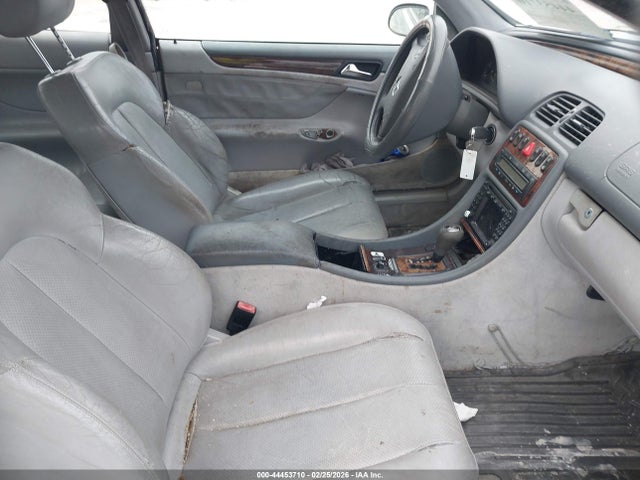 44453710 :رقم المزاد ، WDBLJ65G7YF132733 vin ، 2000 Mercedes-benz Clk 320 مزاد بيع