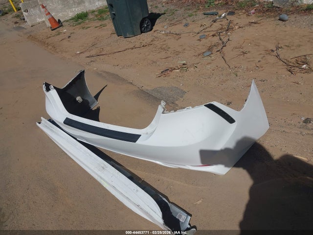 4T1G11AKXNU671074 Toyota CAMRY SE