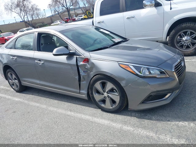 KMHE14L2XHA066130 Hyundai SONATA PLUG-IN HYBRID