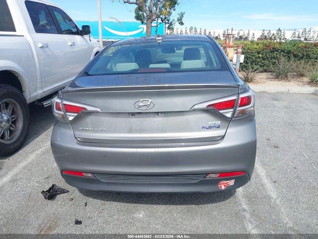 KMHE14L2XHA066130 Hyundai SONATA PLUG-IN HYBRID