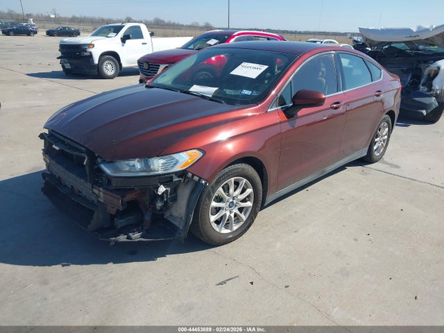 Ford FUSION S 2016 3FA6P0G79GR279117 Image 2