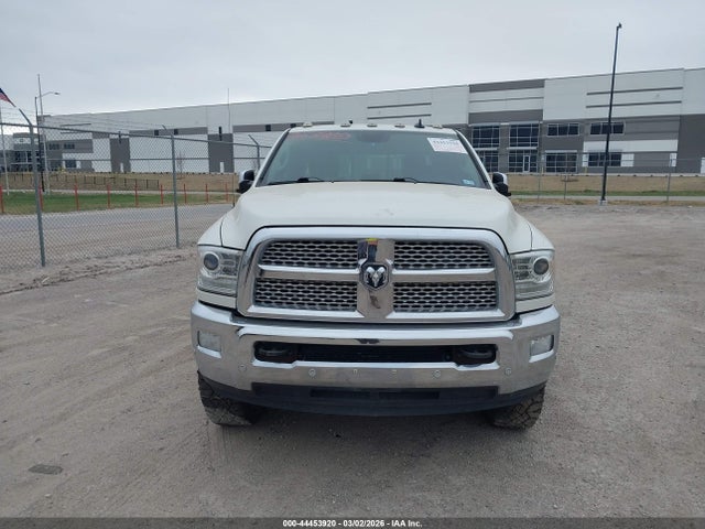 44453920 :رقم المزاد ، 3C6UR5FL5HG720401 vin ، 2017 Ram 2500 Laramie  4x4 6'4 Box مزاد بيع