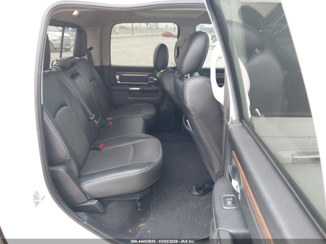 2017 RAM 2500 3C6UR5FL5HG720401 Photo 7