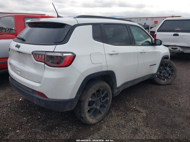 Jeep Compass Latitude 4x4 2025 3C4NJDBN0ST598244 Image 4