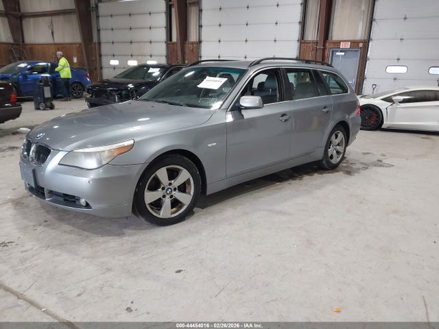 2006 Bmw 530xit მანქანა იყიდება აუქციონზე, vin: WBANN73586CN03500, აუქციონის ნომერი: 44454016