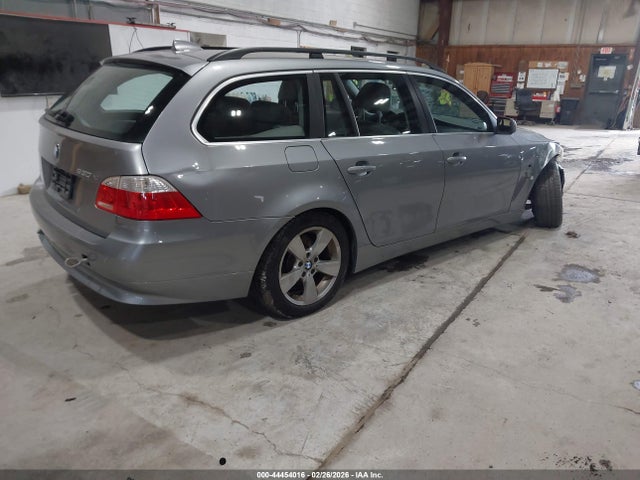 2006 Bmw 530xit მანქანა იყიდება აუქციონზე, vin: WBANN73586CN03500, აუქციონის ნომერი: 44454016