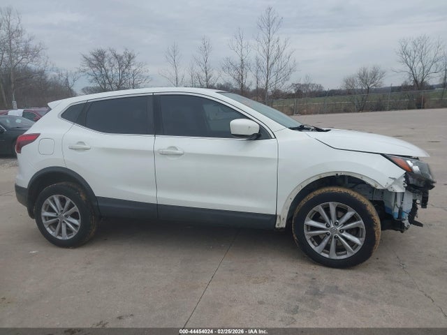 Продажа на аукционе авто 2017 Nissan Rogue Sport S, vin: JN1BJ1CP2HW034652, номер лота: 44454024