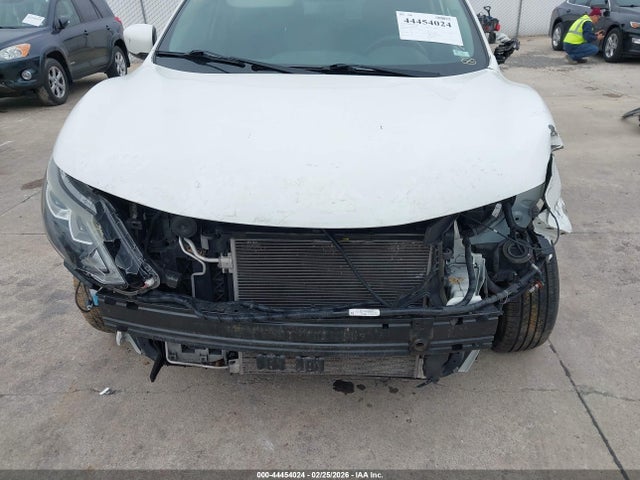 Продажа на аукционе авто 2017 Nissan Rogue Sport S, vin: JN1BJ1CP2HW034652, номер лота: 44454024
