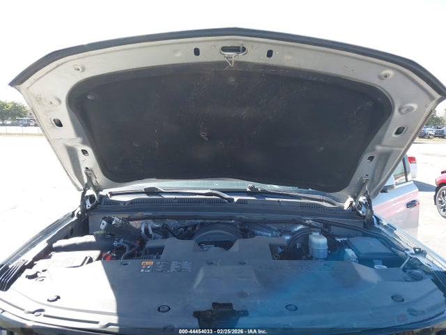 Aukcja sprzedaży 2015 Chevrolet Suburban 1500 Lt, vin: 1GNSKJKC2FR721853, numer aukcji: 44454033