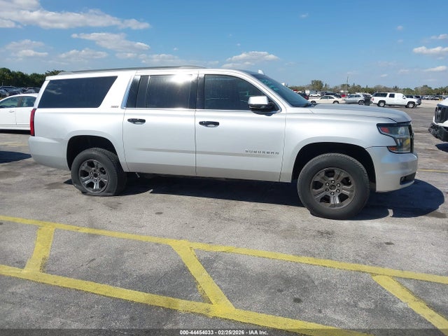 Aukcja sprzedaży 2015 Chevrolet Suburban 1500 Lt, vin: 1GNSKJKC2FR721853, numer aukcji: 44454033
