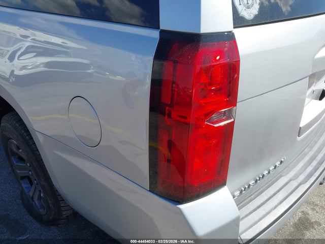 Aukcja sprzedaży 2015 Chevrolet Suburban 1500 Lt, vin: 1GNSKJKC2FR721853, numer aukcji: 44454033