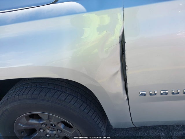 Aukcja sprzedaży 2015 Chevrolet Suburban 1500 Lt, vin: 1GNSKJKC2FR721853, numer aukcji: 44454033
