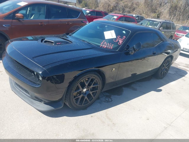 2C3CDZFJ7GH299857 Dodge Challenger 392 Hemi Scat Pack Shaker