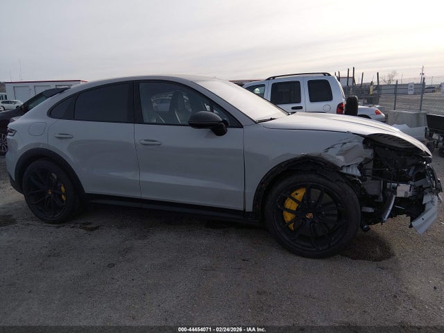 2025 Porsche Cayenne Coupe Turbo Gt მანქანა იყიდება აუქციონზე, vin: WP1BK2AY2SDA49259, აუქციონის ნომერი: 44454071