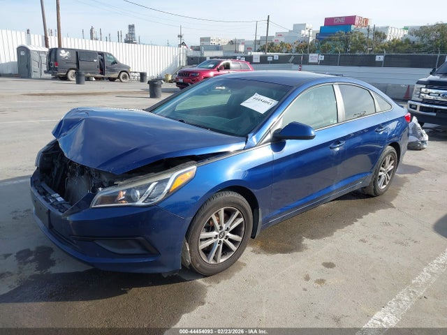 Hyundai SONATA SE 2017 5NPE24AF2HH566489 Image 2