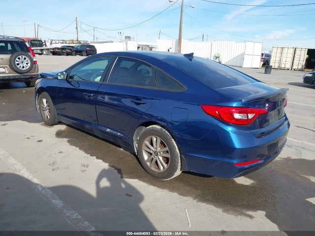 Hyundai SONATA SE 2017 5NPE24AF2HH566489 Image 3