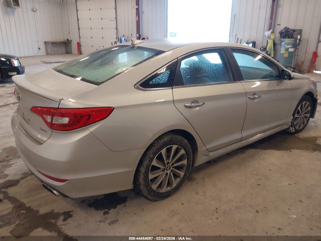 2015 Hyundai Sonata Sport მანქანა იყიდება აუქციონზე, vin: 5NPE34AF7FH118002, აუქციონის ნომერი: 44454097