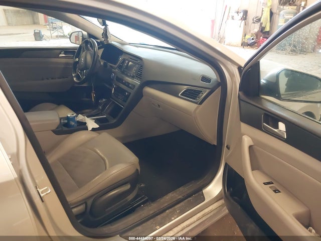 2015 Hyundai Sonata Sport მანქანა იყიდება აუქციონზე, vin: 5NPE34AF7FH118002, აუქციონის ნომერი: 44454097