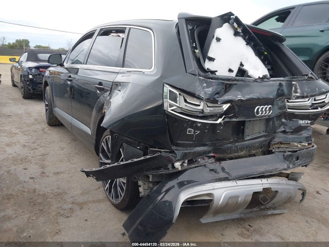 2017 AUDI Q7 WA1LAAF72HD054824 Photo 2