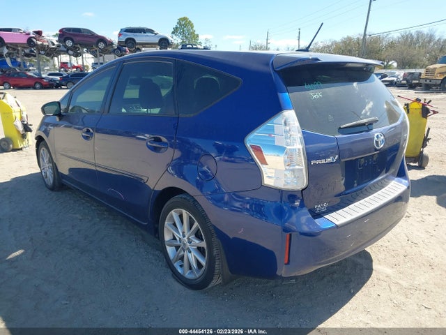 2014 TOYOTA PRIUS V JTDZN3EU3EJ009539 Photo 2