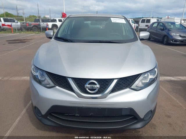 JN1BJ1CP8HW018021 Nissan Rogue Sport S