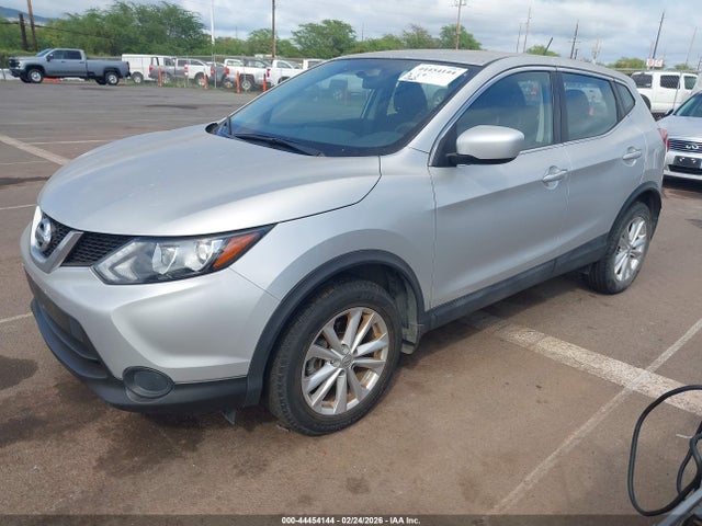JN1BJ1CP8HW018021 Nissan Rogue Sport S