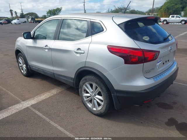 JN1BJ1CP8HW018021 Nissan Rogue Sport S