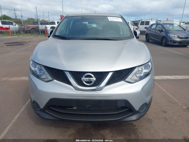 JN1BJ1CP8HW018021 Nissan Rogue Sport S
