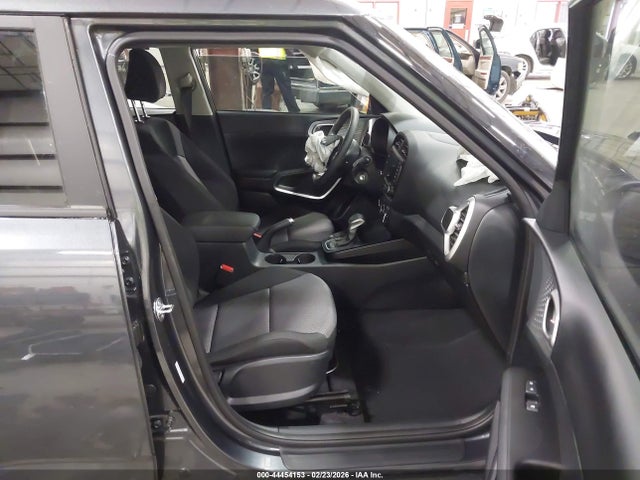 KNDJ23AU6S7961813 KIA SOUL LX