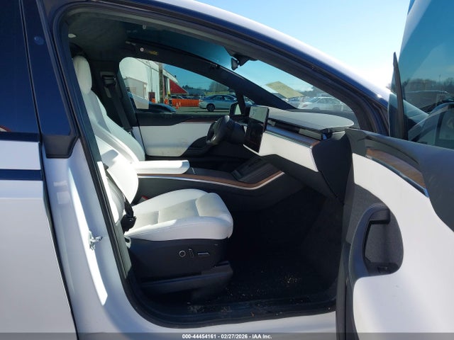 Продаж на аукціоні авто 2022 Tesla Model X Dual Motor All-wheel Drive, vin: 7SAXCBE50NF362668, номер лоту: 44454161