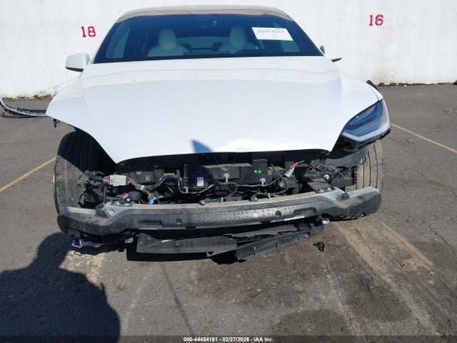 Продаж на аукціоні авто 2022 Tesla Model X Dual Motor All-wheel Drive, vin: 7SAXCBE50NF362668, номер лоту: 44454161