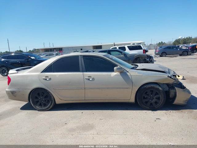 44454168 :رقم المزاد ، 4T1BE32KX3U732266 vin ، 2003 Toyota Camry Xle مزاد بيع