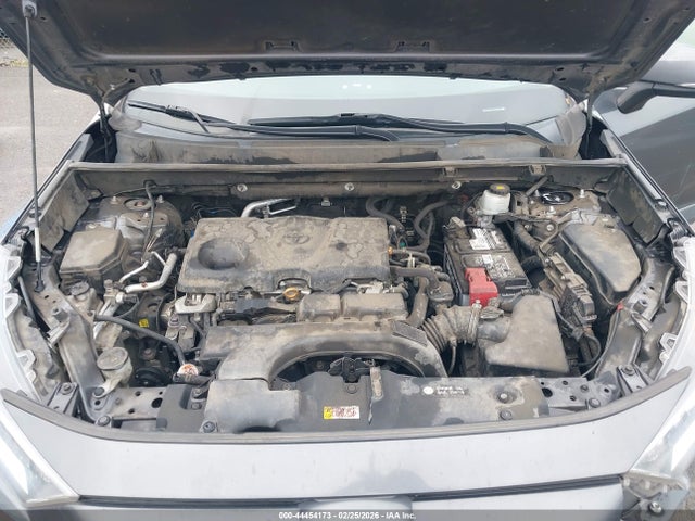 2T3C1RFV4LC067431 Toyota Rav4 Xle Premium