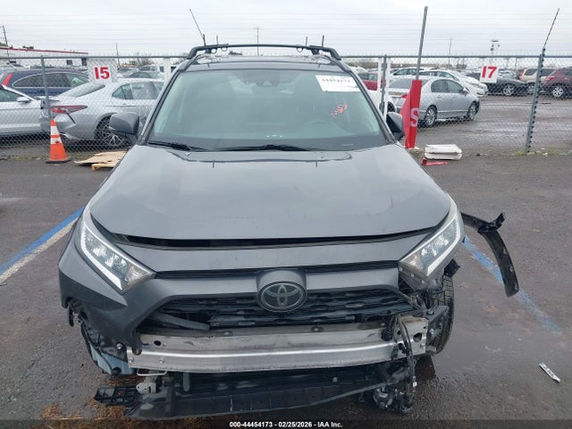 2T3C1RFV4LC067431 Toyota Rav4 Xle Premium
