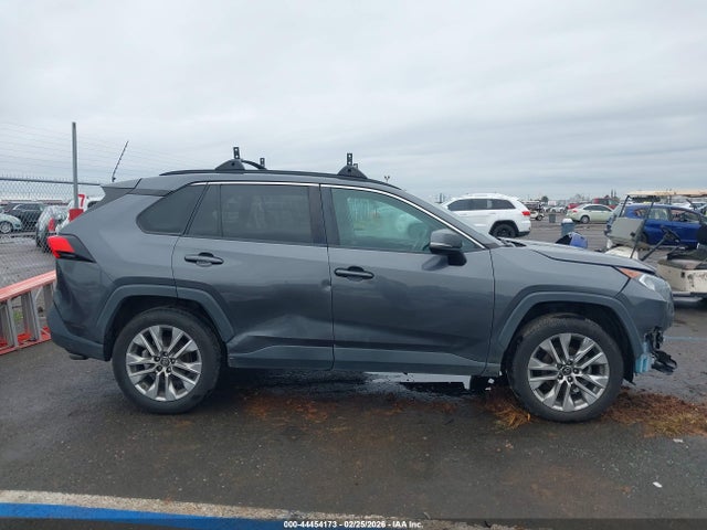 2T3C1RFV4LC067431 Toyota Rav4 Xle Premium