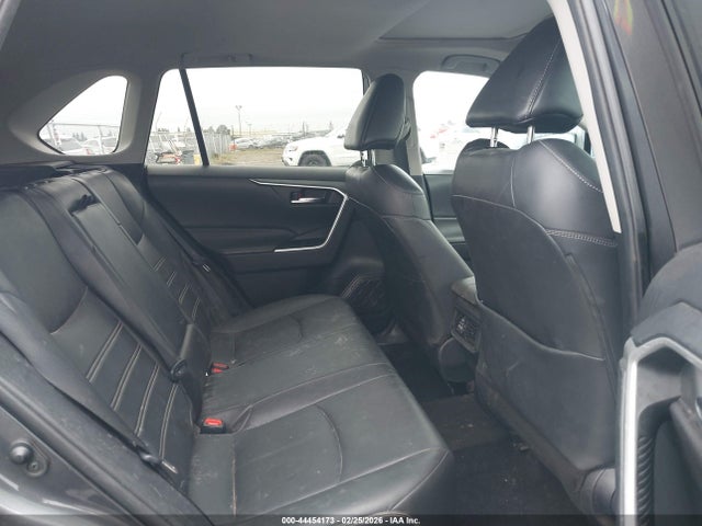 2T3C1RFV4LC067431 Toyota Rav4 Xle Premium