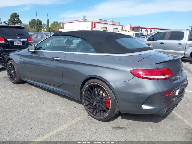 2017 MERCEDES-BENZ AMG C 63 WDDWK8HB0HF484937 Photo 2