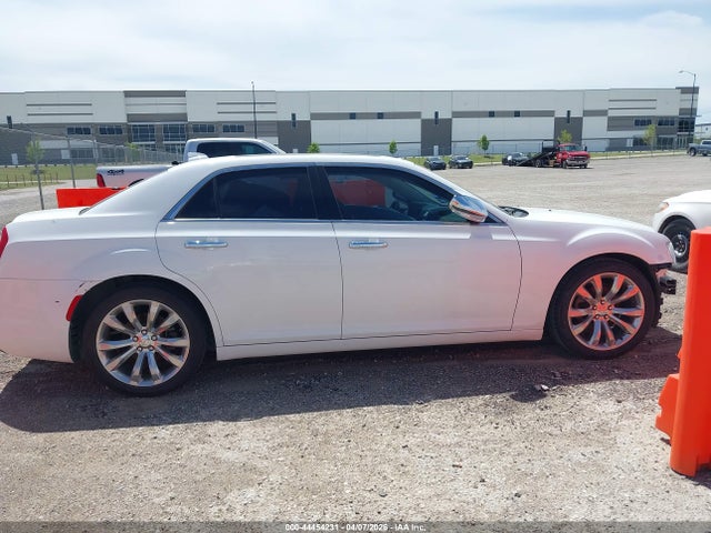 Продажа на аукционе авто 2017 Chrysler 300c, vin: 2C3CCAEG7HH586742, номер лота: 44454231