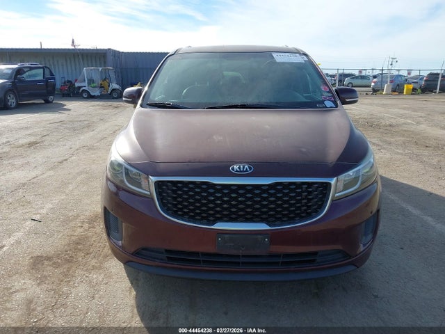 KNDMB5C17H6251295 KIA SEDONA LX